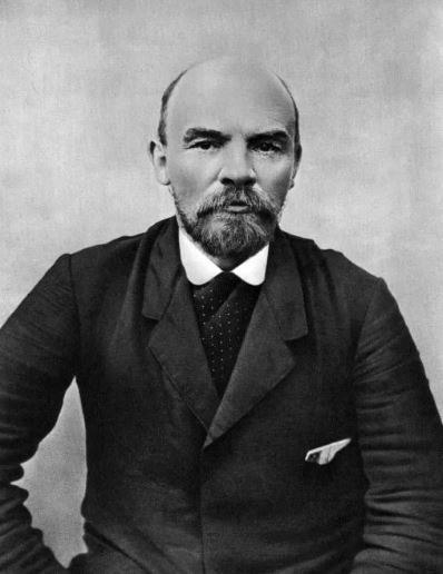 Файл:Lenin cost.jpg