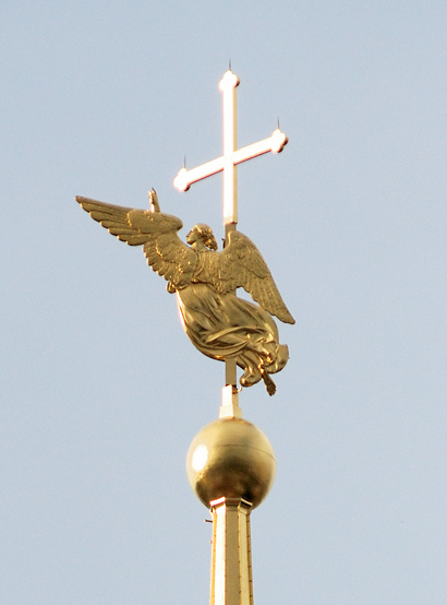 Файл:Ангел Петропавловского собора.jpg
