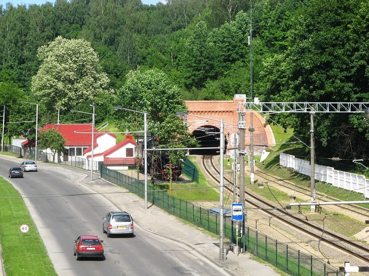 Файл:Западный портал Каунасского тоннеля.jpg