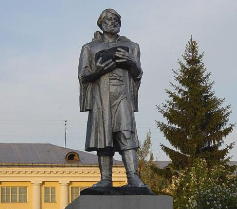 Файл:Памятник Михаилу Волкову в Кемерово.jpg