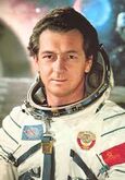 Виталий Севастьянов - участник первого полета в космос длиной более 2-х недель (17 суток)