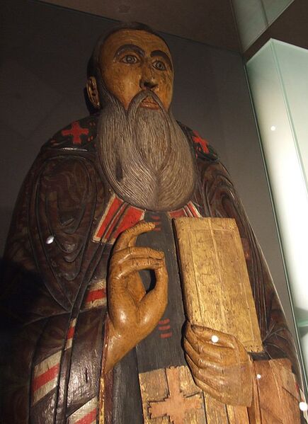 Файл:Иоанн II, архиепископ Новгородский. Рельефная фигура с крышки раки.jpg