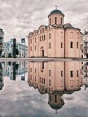 В Киеве построена каменная Церковь Успения Богородицы Пирогощи
