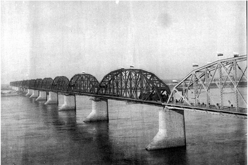 Файл:Алексеевский мост в Хабаровске (1916).jpg
