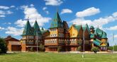 Теремной дворец в Коломенском – крупнейший деревянный дворец России