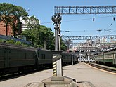Километровый столб и вокзал Владивостока — место закладки Транссиба