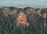 33-метровое изображение Будды на горе Баян Хонгор