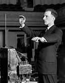 Лев Термен - изобретатель, терменвокса (первого массового электронного инструмента), терпситона и ритмикона (первой в мире драм-машины)