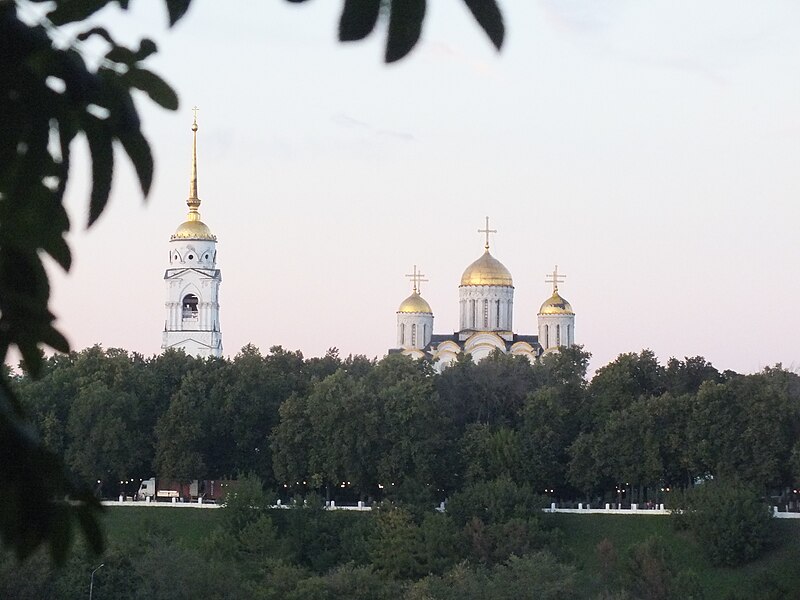 Файл:Успенский собор во Владимире.jpg