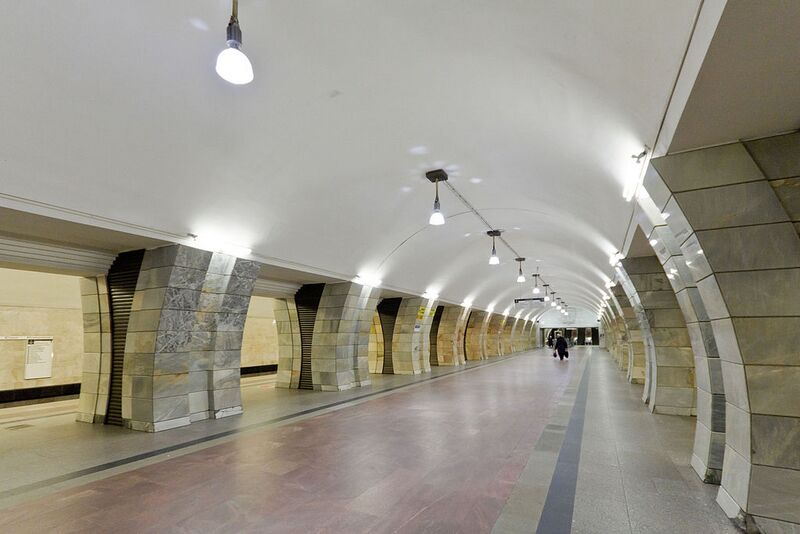 Файл:Станция метро «Серпуховская» (Москва).jpg
