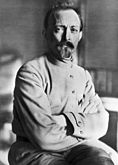 Феликс Дзержинский — воссоздал правоохранительную систему страны после революций 1917 года