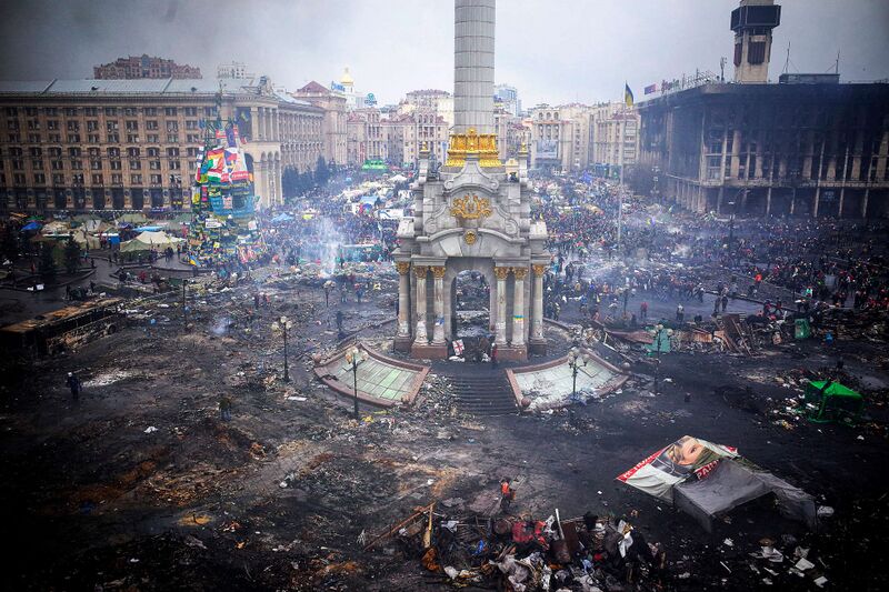 Файл:Площадь Независимости (Киев, 2014).jpg