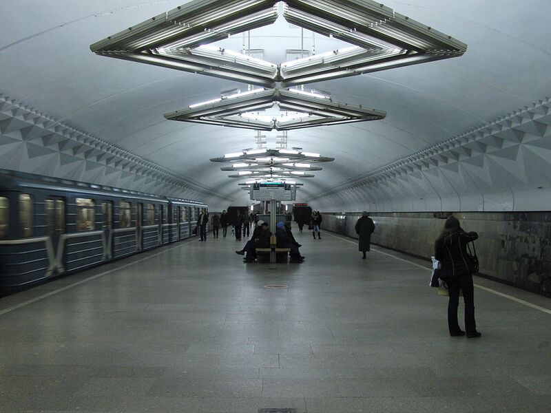 Файл:Станция метро «Тульская» (Москва).jpg