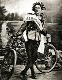 Онисим Панкратов — впервые в истории обогнул земной шар на велосипеде; лётчик и герой Первой мировой войны