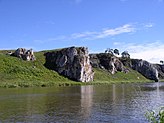 111Скалы на реке Чусовой