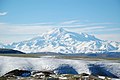 Гора Эльбрус (5642 м) — самая высокая естественная точка России и Европы (43°20′45″ с. ш. 42°26′55″ в. д.)