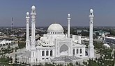 Гордость мусульман (Грозный) — самая большая мечеть в России и Европе[32]