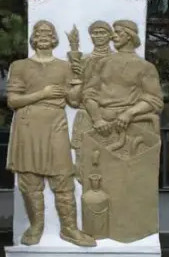 Файл:Братья Дубинины. Памятник в Моздоке (фрагмент).jpg