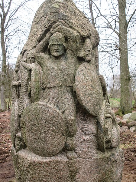 Файл:Камень Магнуса I Доброго, Дания.jpg