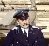 Владимир Горячковский — инженер, начальник постройки ж/д Петрозаводск–Мурманск (1915–1917) к незамерзающему порту в Арктике в ходе ПМВ,[143] на линии возникли гг. Медвежьегорск и Сегежа, пгт. Надвоицы и Лоухи, гг. Полярные Зори и Оленегорск, городами стали Кондопога, Беломорск, Кандалакша * *