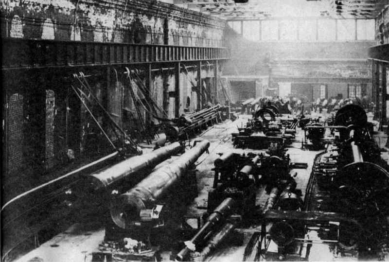 Файл:Изготовление орудий на Обуховском заводе (1912).jpg
