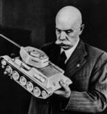 Евгений Патон — изобрёл автоматы скоростной сварки и технологию автоматической сварки на поточных линиях, что позволило резко нарастить выпуск танков «Т-34» в годы ВОВ; построил первый в мире цельносварной мост