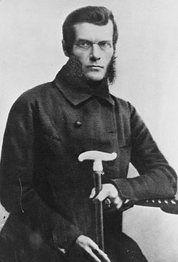 Иван Киреевский — философ и литературный критик, один из главных теоретиков славянофильства, разработчик идеи цельности духовной жизни и концепции «цельного мышления»