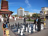 Пагода Семи дней в Элисте, шахматные фигуры и Сити-Чесс (Город Шахмат)
