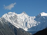 Гора Белуха — высочайшая в Сибири, кроме Камчатки (4509 м)