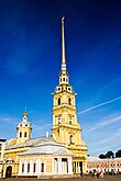 Достроены проекты петровского Петербурга, в том числе Петропавловский собор (122 м, высочайшее здание Российской Империи)