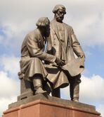 Памятник Черепановым в Нижнем Тагиле