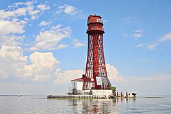 Станиславский маяк[4] (построен А. Шуховым в 1911 г., работает и поныне)