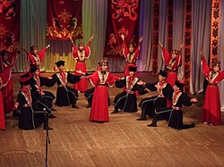 Калмыцкий национальный костюм