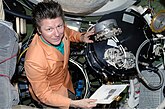 Геннадий Падалка — рекордсмен по суммарному пребыванию в космосе (более 804 дней за 5 полётов, 878-880 дней к моменту планируемого возвращения на Землю)