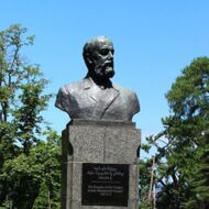 Андрей Краснов — ботаник, географ, путешественник, один из основателей фитогеографии, основал землеведение, пионер субтропического земледелия в России, завёз в Абхазию мандарины уншиу[120] и чай в Аджарию (1897, вместе с И. Клингеном), основал Батумский ботанический сад (1912) **