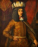 Дмитрий Кантемир — господарь Молдавского княжества, перешедший на русскую службу (1711), учёный-полимат (философ, полиглот, картограф, композитор), автор научного труда «Описание Молдавии» (1714–1716) и первого романа на молдавском языке («Иероглифическая история»); основал город Дмитровск (1711)