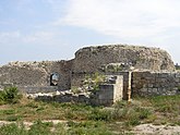 Древние укрепления Херсонеса, в том числе башня Зенона (II век до н. э.)