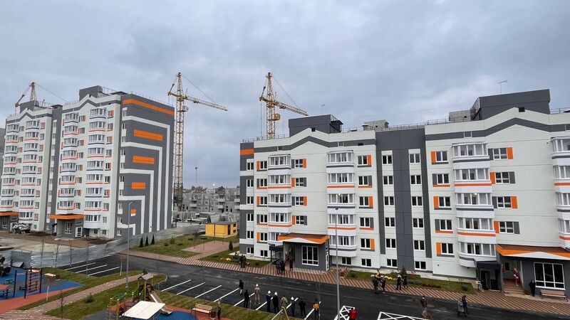 Файл:Новые дома в Мариуполе по ул Иртышской.jpg
