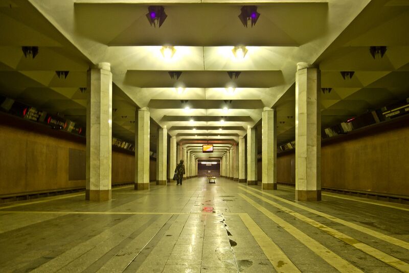 Файл:Станция метро «Бурнаковская» (Нижний Новгород).jpg