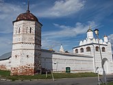 111Стены Покровского монастыря в Суздале