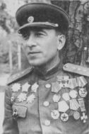 Михаил Катуков — командир 1-й танковой армии в годы ВОВ, нанёс первое серьёзное поражение немецким танкистам, впоследствии маршал бронетанковых войск