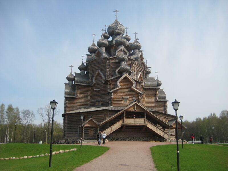 Файл:Pokrov church Nevsky lesopark1.JPG