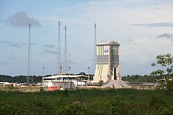 Владимир Гнездилов — ученый в области металлоконструкций, основной создатель проекта уникально лёгкой по сравнению с аналогами мобильной башни обслуживания ракет «Союз» на космодроме Куру