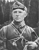 Евгений Абалаков — альпинист и скульптор, исследователь Памира и Тянь-Шаня, первым совершил восхождение на высочайшую вершину СССР — пик Сталина (7495 м)