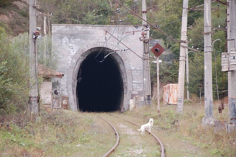 Файл:Памбакский тоннель.jpg