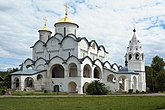 Покровский собор Покровского монастыря в Суздале (с колокольней и гульбищем)