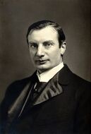 Владимир Хавкин — врач, бактериолог, иммунолог и эпидемиолог, создал и внедрил первые в мире вакцины против холеры (1892) и бубонной чумы (1896), провёл вакцинацию и спас от гибели миллионы жителей Британской Индии, основал там медицинский Институт Хавкина