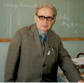 Дмитрий Иваненко — первым предложил протон-нейтронную модель атомного ядра и теорию оболочечного строения ядра, предсказал синхротронное излучение и создал его теорию, автор гипотезы о кварковых звёздах