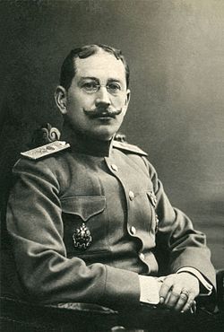 Александр Максимов — врач, открыл стволовые клетки (1909, основа современной регенеративной медицины), основоположник теории кроветворения (гемопоэза) на основе открытых им гемоцитобластов, пионер исследования рака груди и гистогенеза при туберкулёзе *