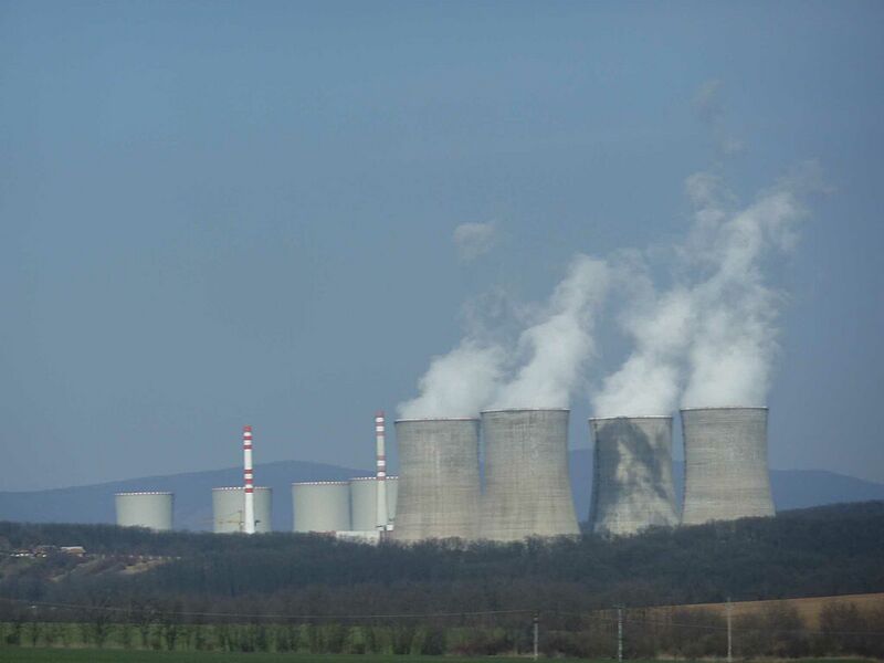 Файл:АЭС «Моховце» (Словакия).jpg